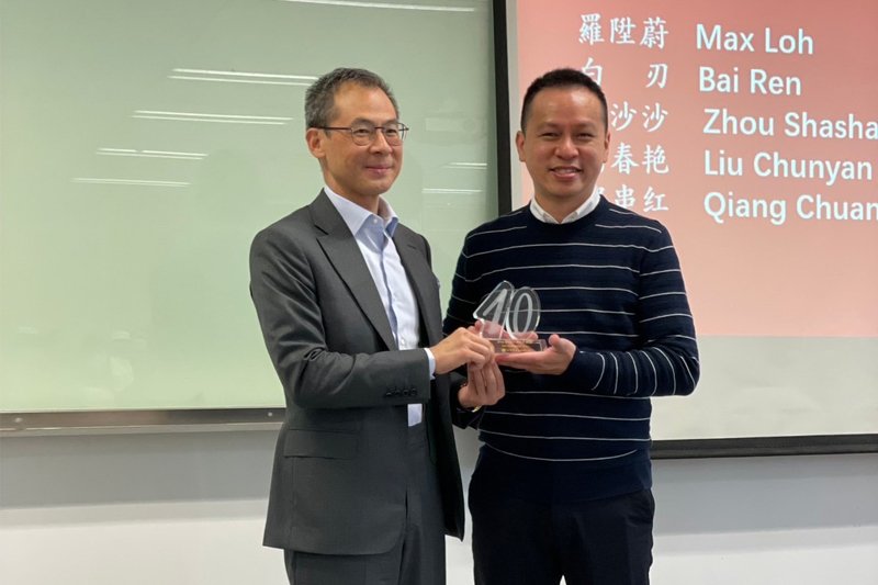 Mr. Chaiwat Nantiruj, Chief Executive Officer of Eka Global Co., Ltd., visited Suzhou, China, and gave employees awards.